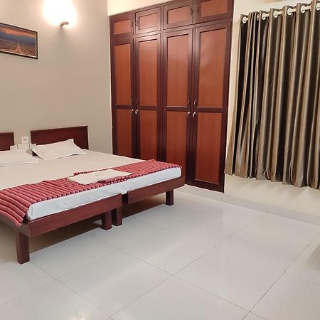 Orkuz Residency Apartment Kochi Exterior foto