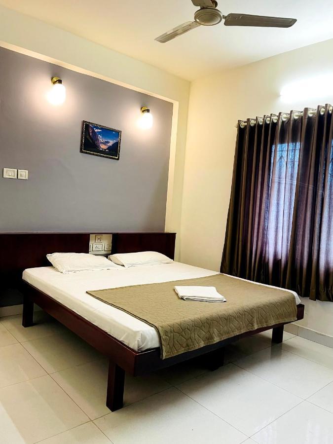 Orkuz Residency Apartment Kochi Exterior foto