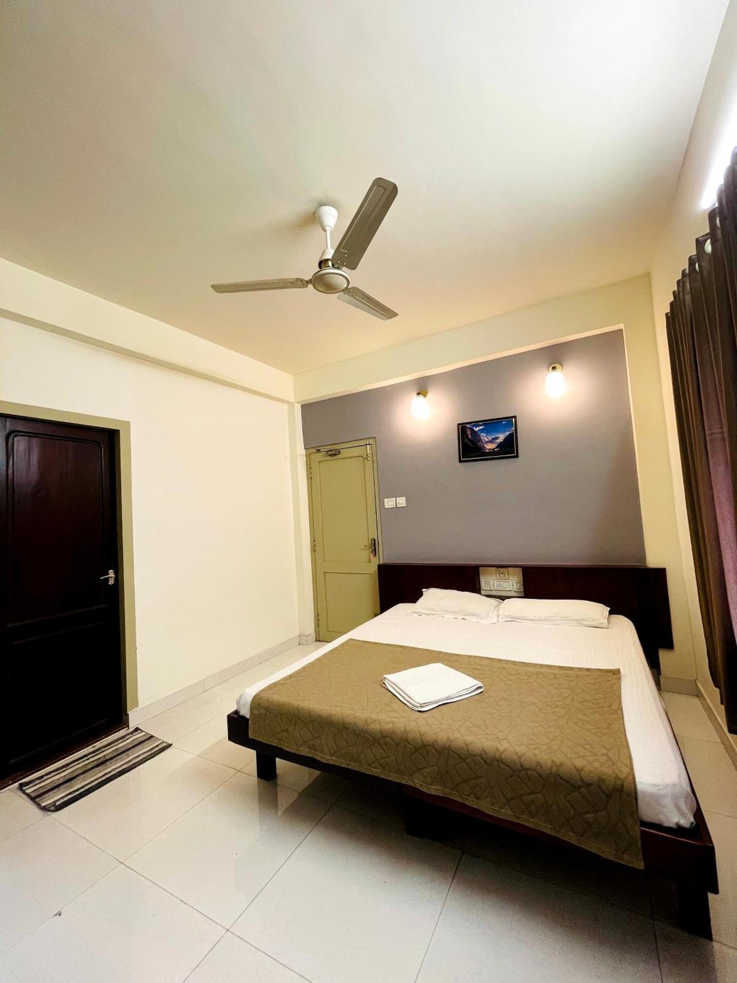 Orkuz Residency Apartment Kochi Exterior foto