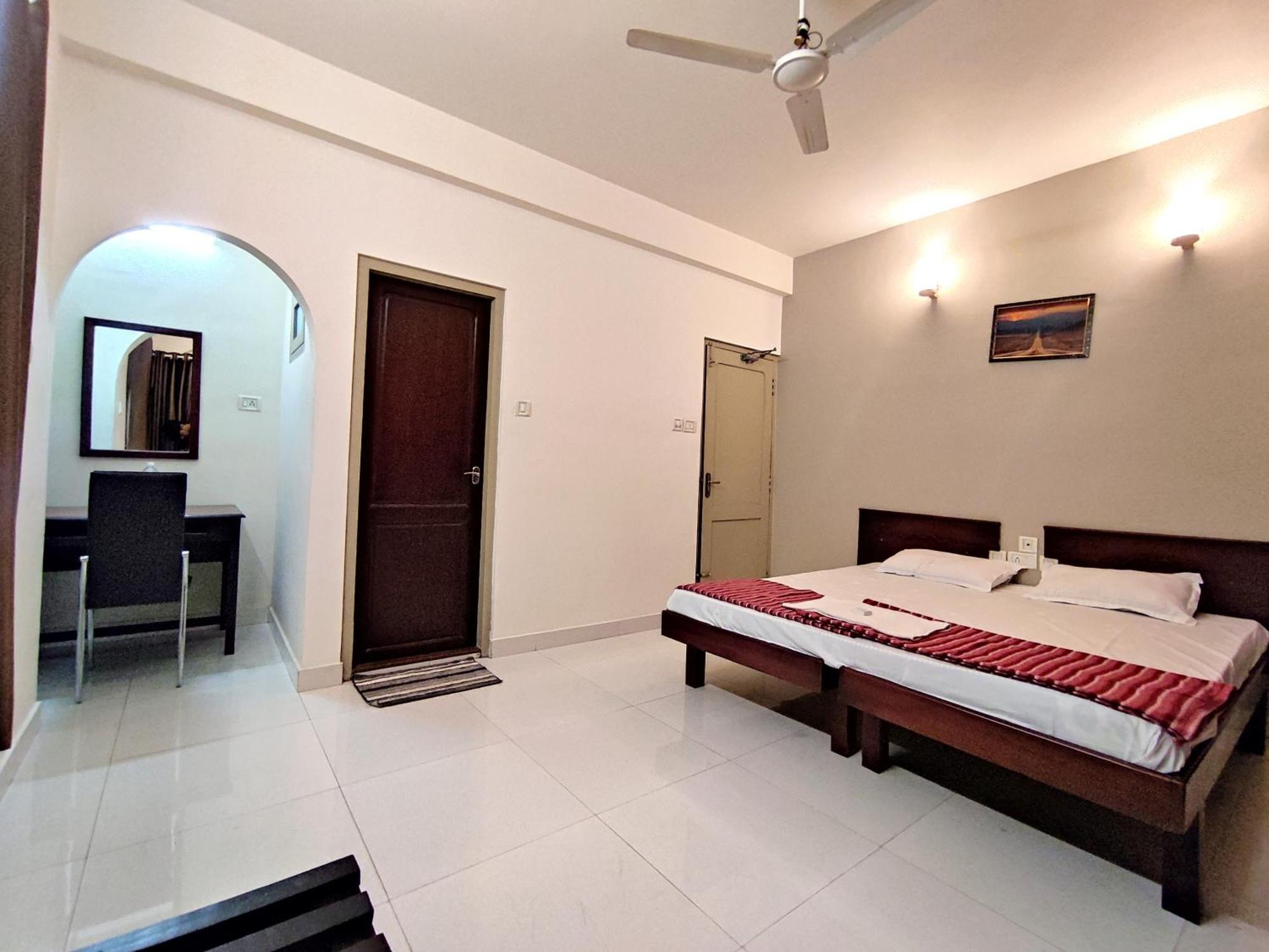 Orkuz Residency Apartment Kochi Exterior foto